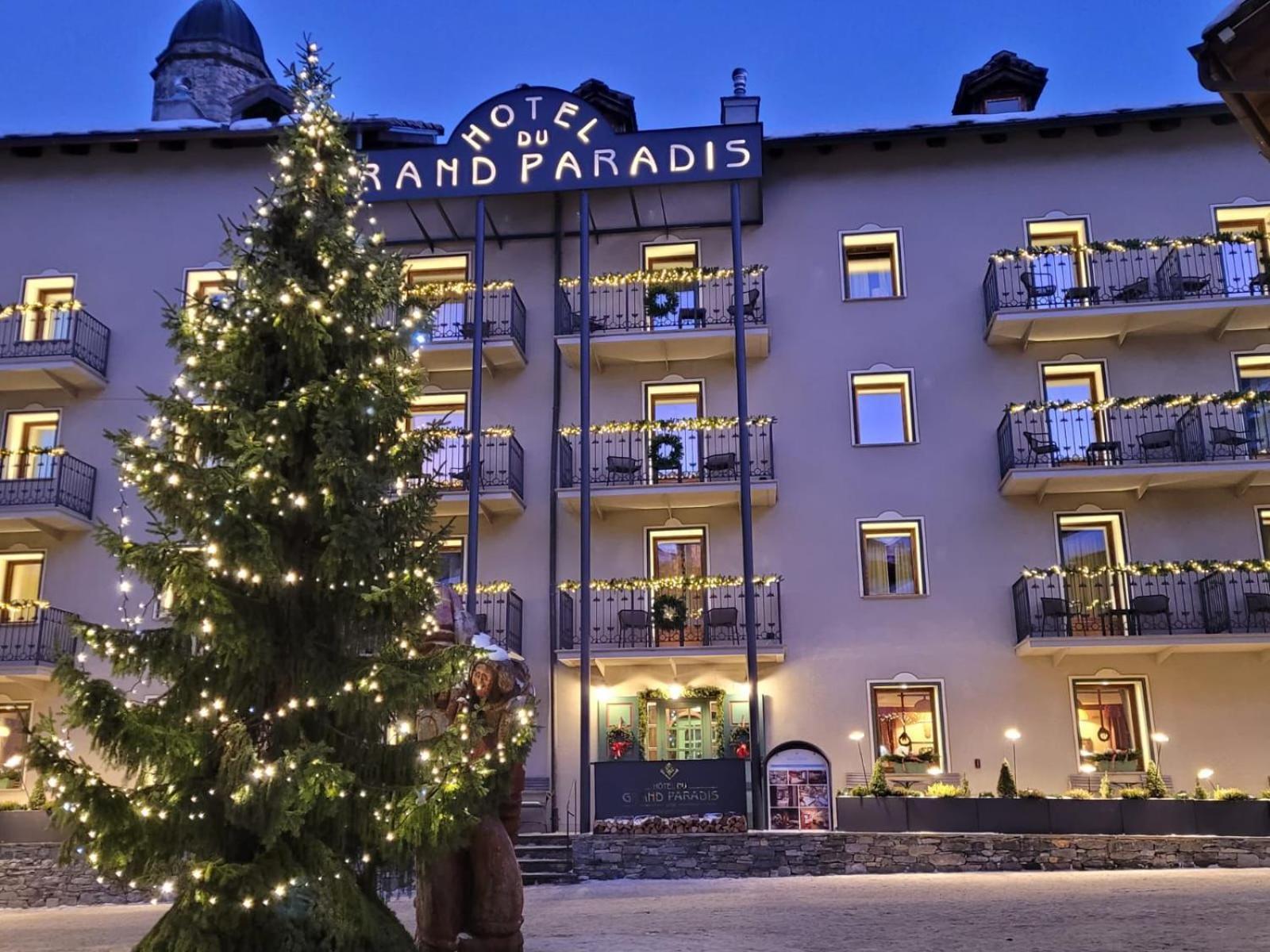 Hotel Du Grand Paradis - 1899 Auberge Boutique كوجن المظهر الخارجي الصورة